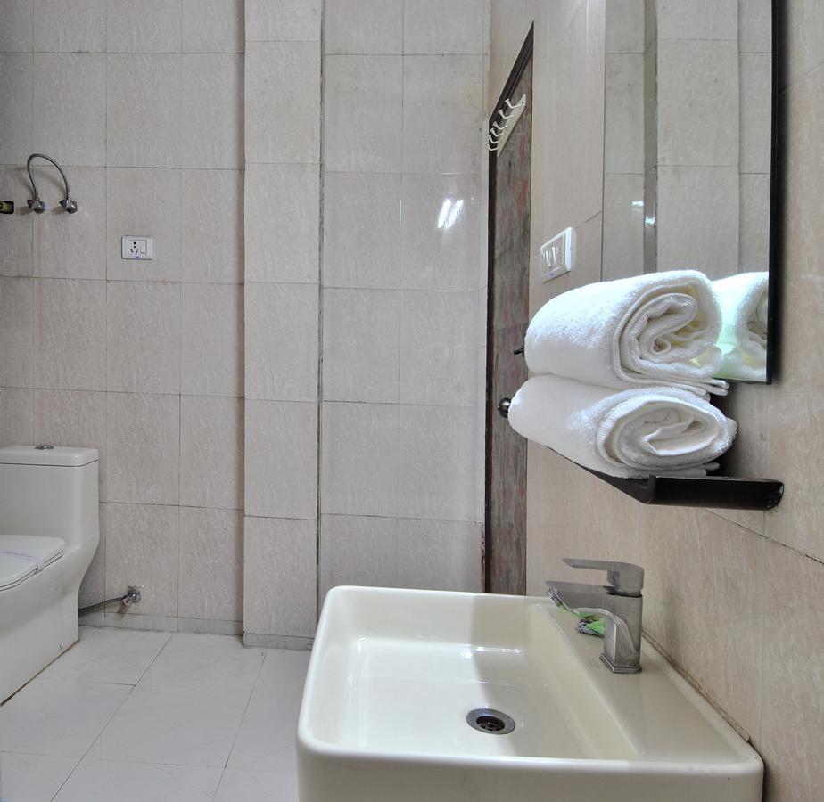 Toronto Hotel 3*