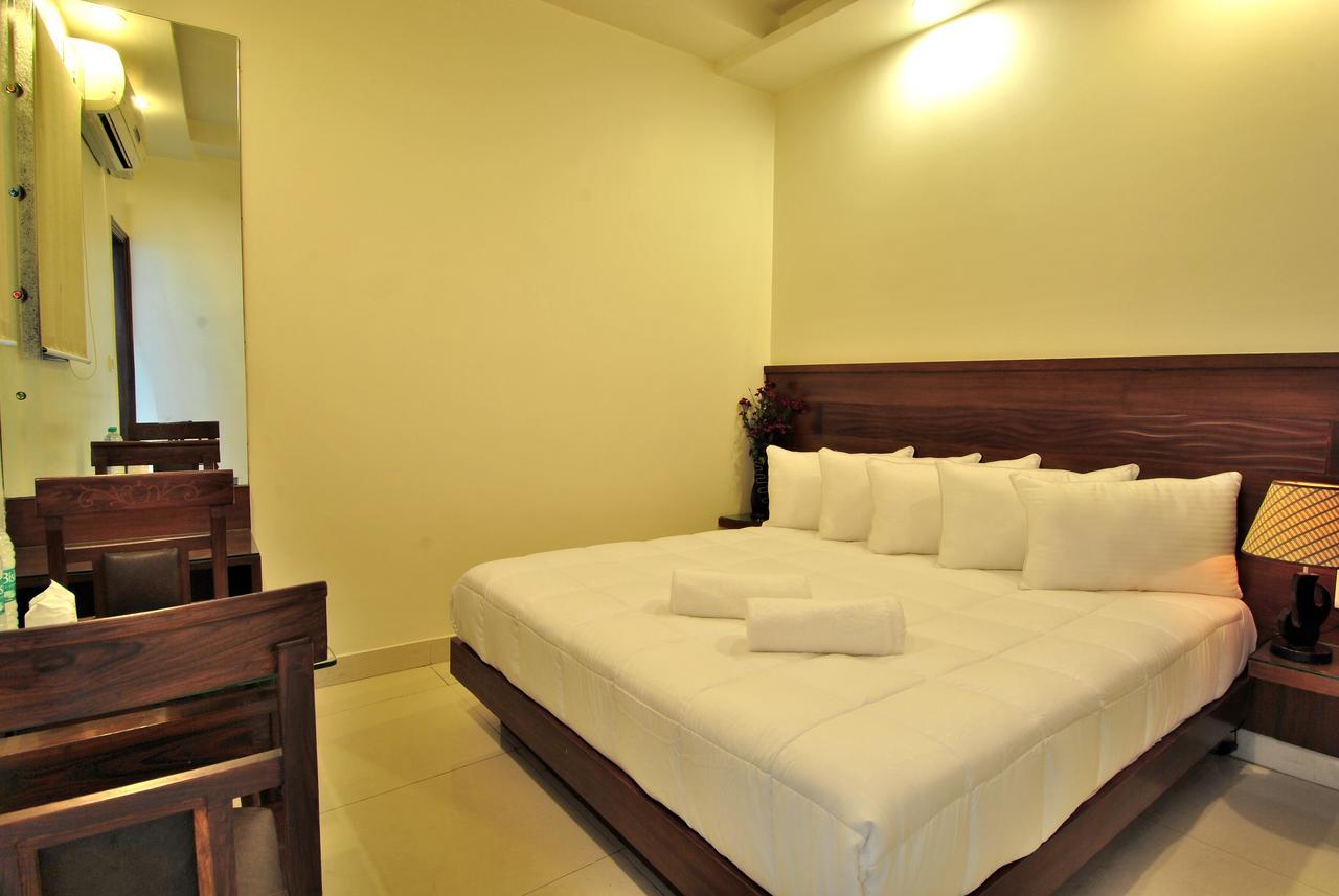 Toronto 3* New Delhi