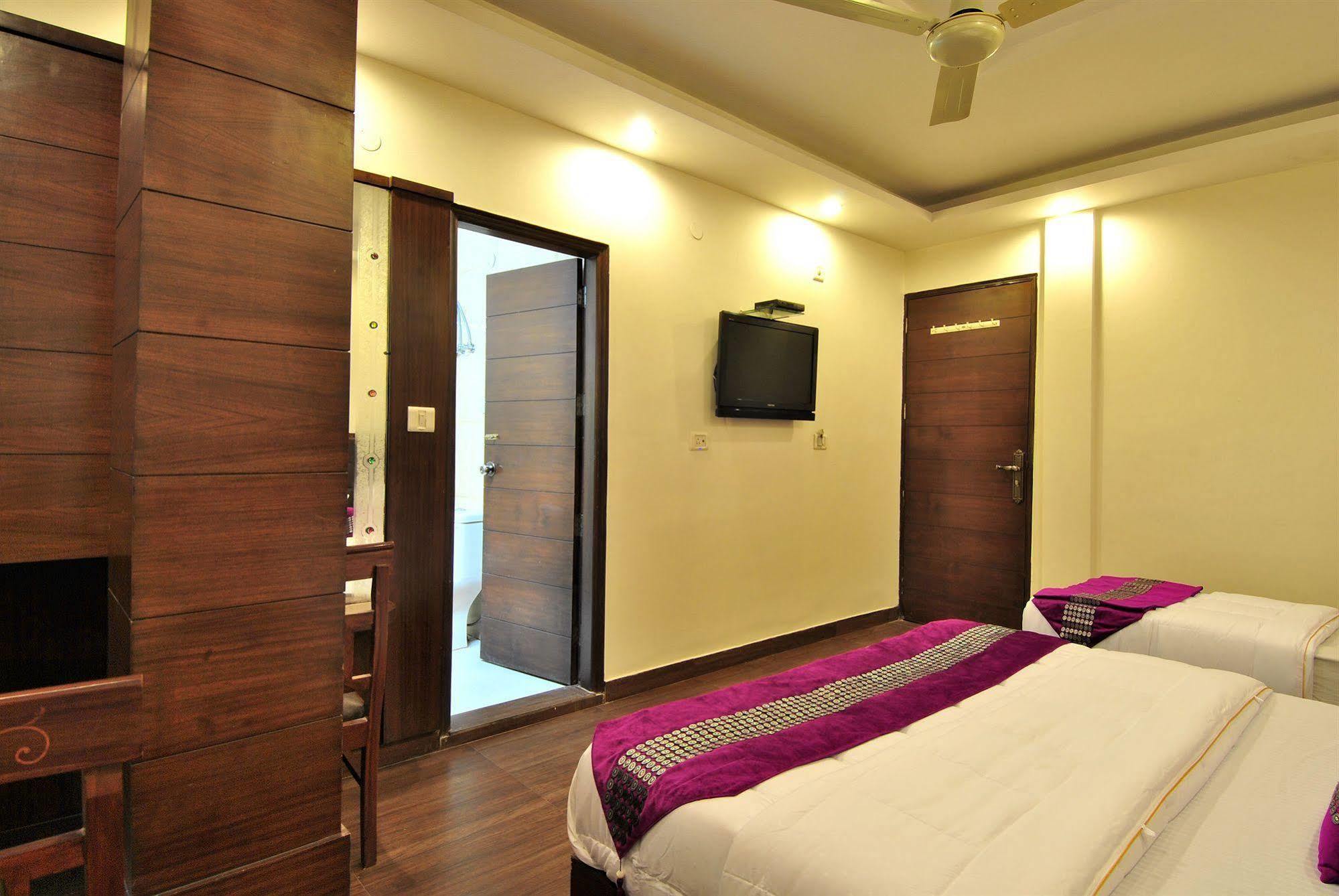 Toronto Hotel New Delhi